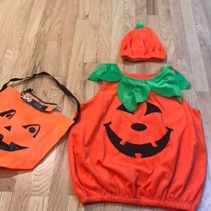 Pumpkin costume for 2-3t